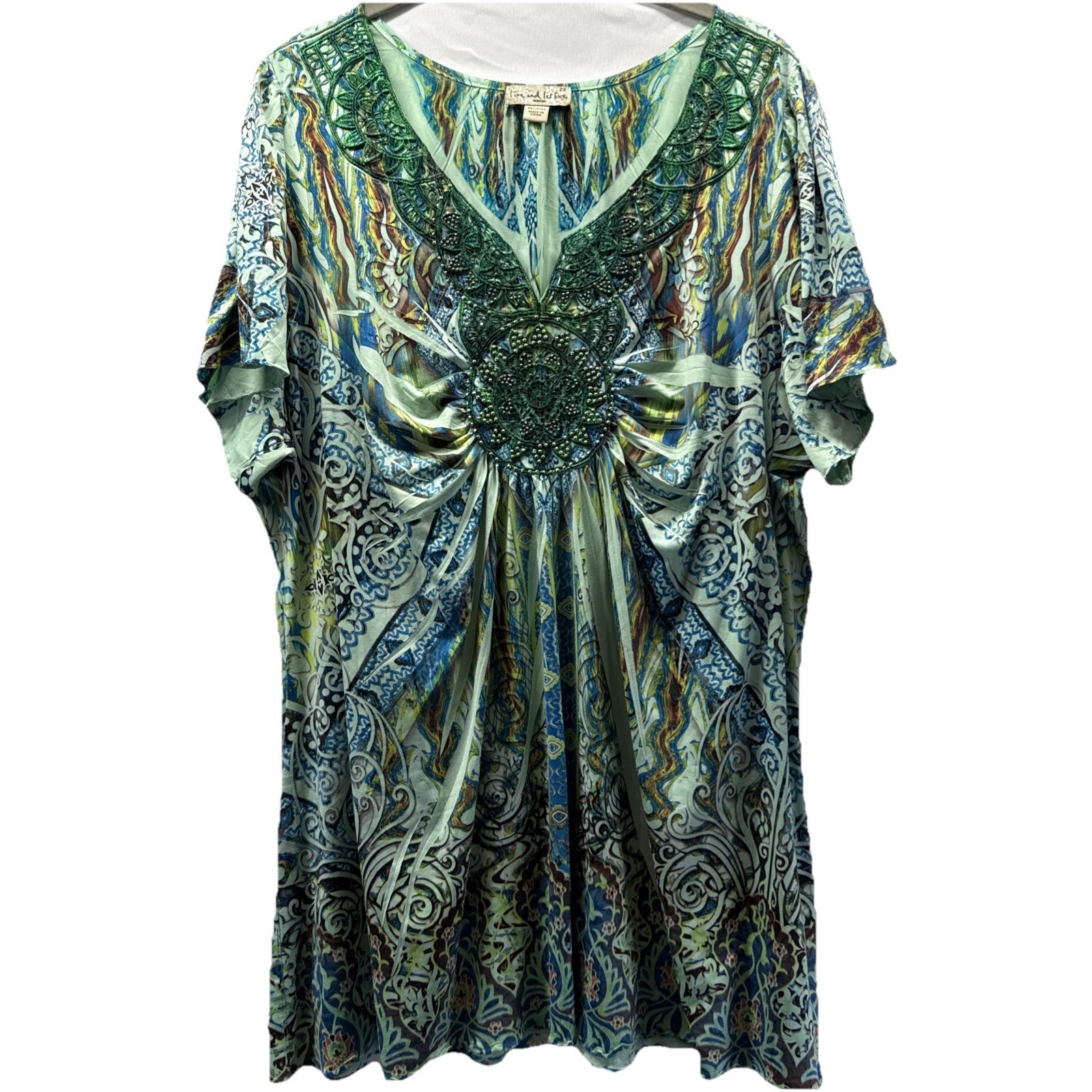 Live And Let Live Bohemian Top Size 2x Green Laced Slinky Paisley Colorful Tunic